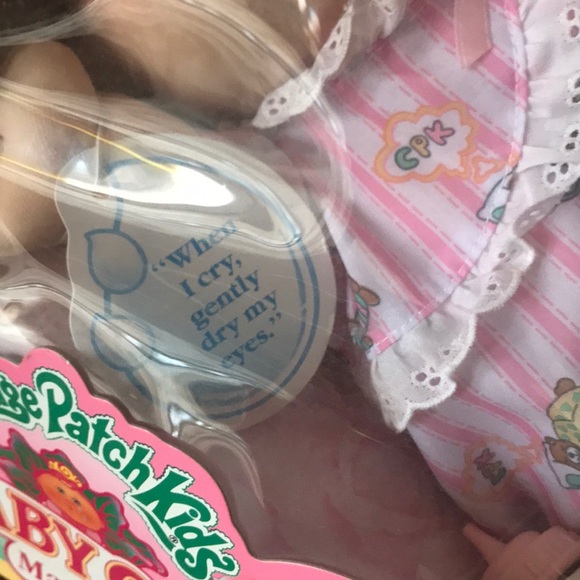 1992 Cabbage Patch Kids Baby Cries Real Tears NIB - Picture 9 of 10